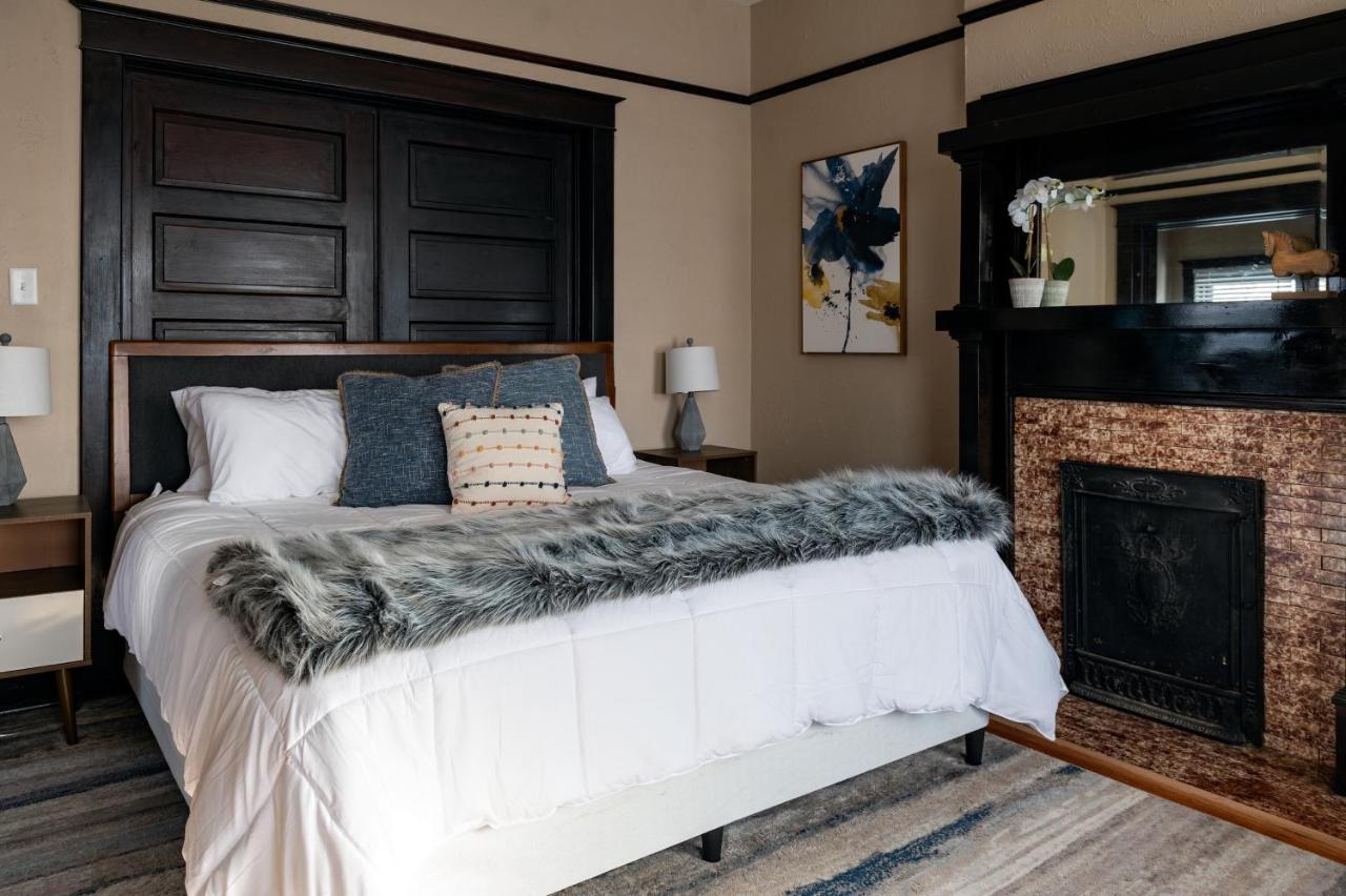 Updated 3 Bedroom Unit With Balcony! Cape Girardeau Bagian luar foto